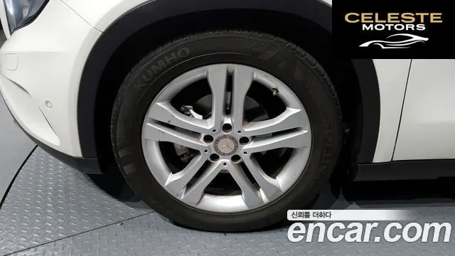 MERCEDES BENZ GLA-Classe X156 GLA200 d 4MATIC 2016 — photo 5 sur 20