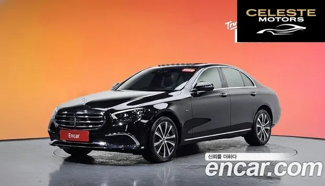 MERCEDES BENZ E-Classe W213 E300e 4MATIC Exclusive 2021 — photo 30 sur 36
