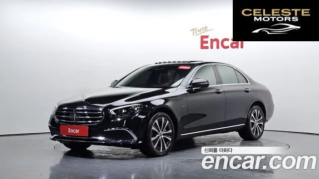 MERCEDES BENZ E-Classe W213 E300e 4MATIC Exclusive 2021 — photo 35 sur 36