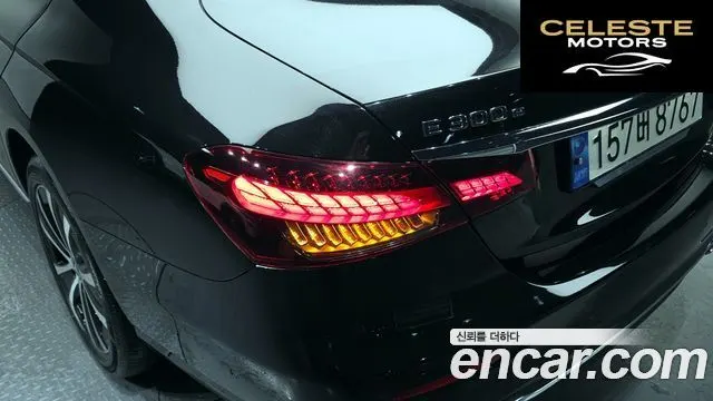MERCEDES BENZ E-Classe W213 E300e 4MATIC Exclusive 2021 — photo 8 sur 36