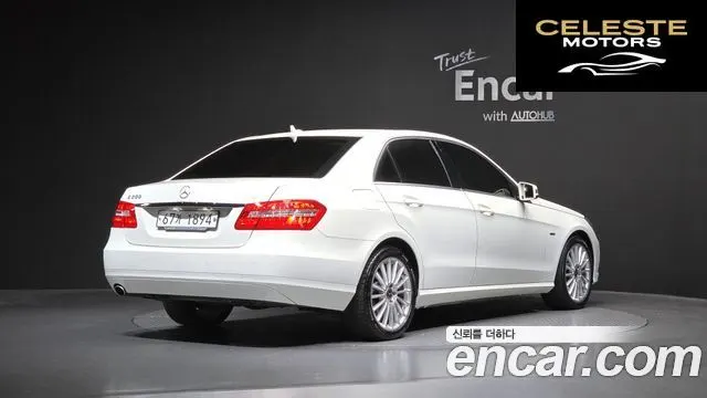 MERCEDES BENZ E-Classe W212 E200 CGI 2012 — photo 2 sur 20