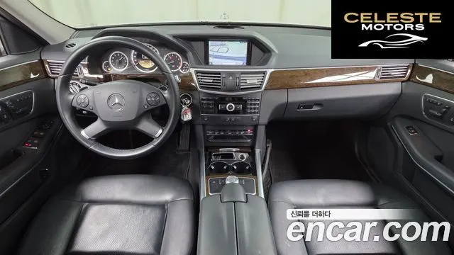 MERCEDES BENZ E-Classe W212 E200 CGI 2012 — photo 7 sur 20