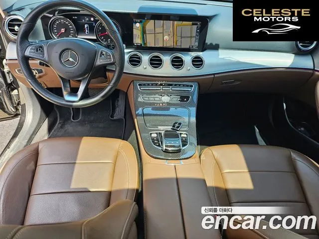 MERCEDES BENZ E-Classe W213 E200 Avantgarde 2018 — photo 18 sur 26