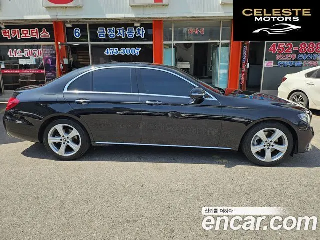 MERCEDES BENZ E-Classe W213 E200 Avantgarde 2018 — photo 6 sur 26