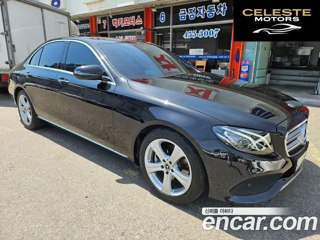 MERCEDES BENZ E-Classe W213 E200 Avantgarde 2018 — photo 7 sur 26