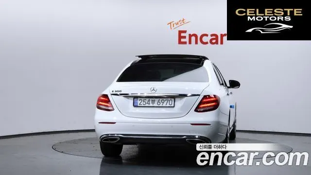 MERCEDES BENZ E-Classe W213 E300 Exclusive 2017 — photo 4 sur 20