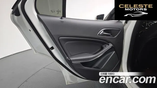 MERCEDES BENZ GLA-Classe X156 GLA220 2019 — photo 14 sur 37