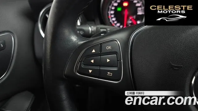 MERCEDES BENZ GLA-Classe X156 GLA220 2019 — photo 29 sur 37