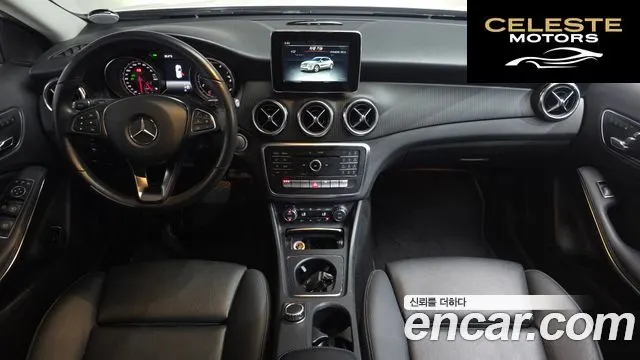 MERCEDES BENZ GLA-Classe X156 GLA220 2019 — photo 35 sur 37