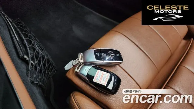 MERCEDES BENZ E-Classe W213 E220d Cabriolet 2020 — photo 20 sur 31
