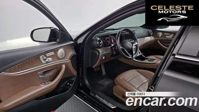 MERCEDES BENZ E-Classe W213 E300e 4MATIC Exclusive 2021 — photo 13 sur 35