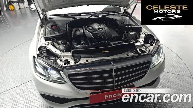 MERCEDES BENZ E-Classe W213 E300 4MATIC Exclusive 2017 — photo 5 sur 34