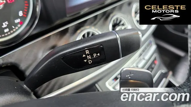 MERCEDES BENZ E-Classe W213 E220d Cabriolet 2018 — photo 12 sur 31