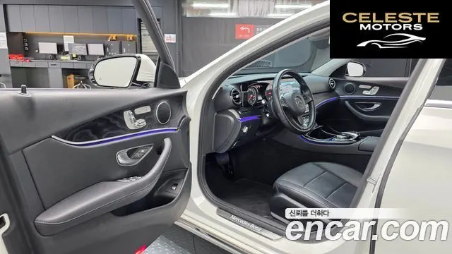 MERCEDES BENZ E-Classe W213 E220d Avantgarde 2017 — photo 12 sur 33