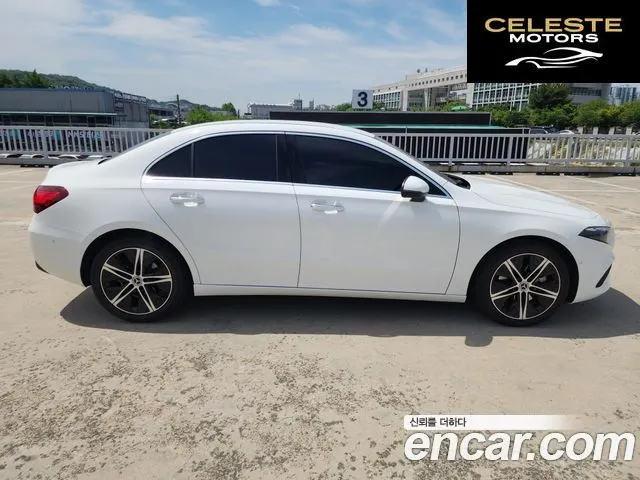 MERCEDES BENZ A-Classe W177 A220 Berline 2024 — photo 17 sur 26