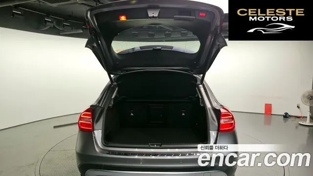 MERCEDES BENZ GLA-Classe X156 GLA200 d 4MATIC 2016 — photo 20 sur 20