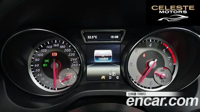 MERCEDES BENZ GLA-Classe X156 GLA200 d 4MATIC 2016 — photo 8 sur 20