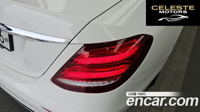 MERCEDES BENZ E-Classe W213 E300 Avantgarde 2019 — photo 9 sur 30