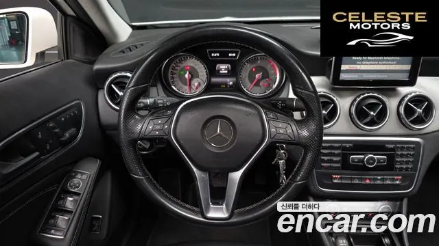 MERCEDES BENZ GLA-Classe X156 GLA200 CDI 2015 — photo 14 sur 20