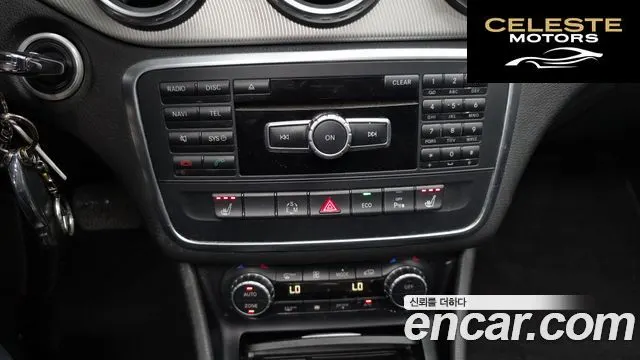 MERCEDES BENZ GLA-Classe X156 GLA200 CDI 2015 — photo 17 sur 20