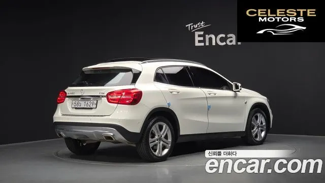 MERCEDES BENZ GLA-Classe X156 GLA200 CDI 2015 — photo 2 sur 20