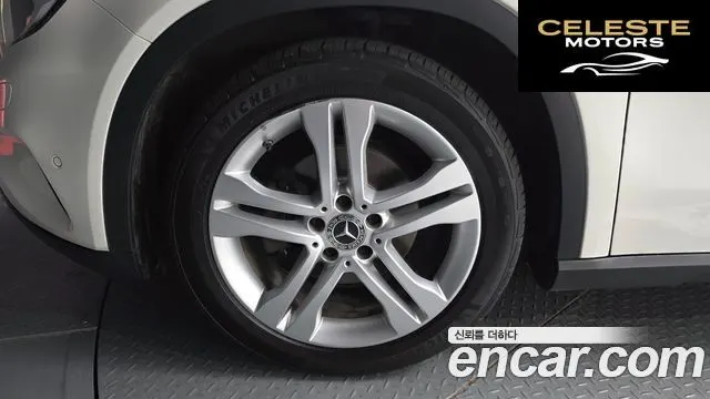 MERCEDES BENZ GLA-Classe X156 GLA200 CDI 2015 — photo 5 sur 20