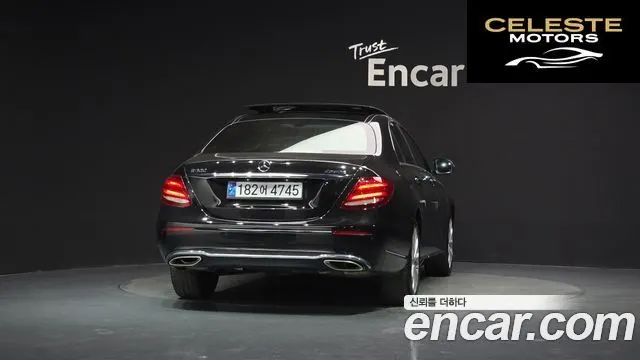 MERCEDES BENZ E-Classe W213 E300 Exclusive 2017 — photo 4 sur 35