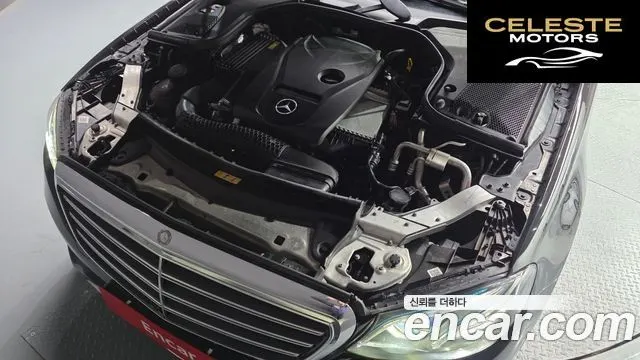 MERCEDES BENZ E-Classe W213 E300 Exclusive 2017 — photo 6 sur 35