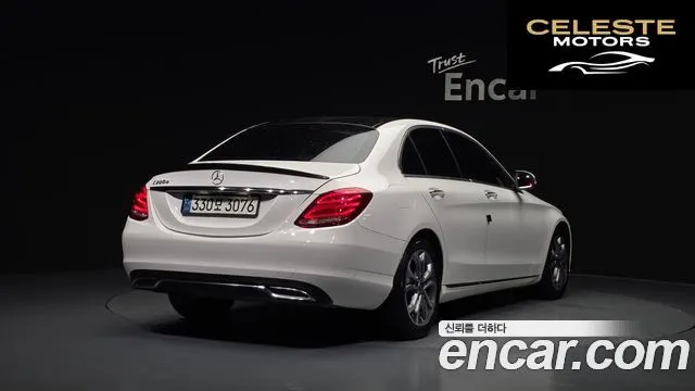 MERCEDES BENZ C-Classe W205 C220 d Avantgarde 2017 — photo 2 sur 20