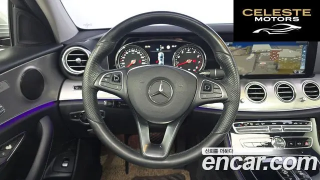 MERCEDES BENZ E-Classe W213 E200 Avantgarde 2017 — photo 13 sur 20