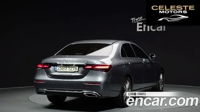 MERCEDES BENZ E-Classe W213 E350 4MATIC Avantgarde 2022 — photo 2 sur 31