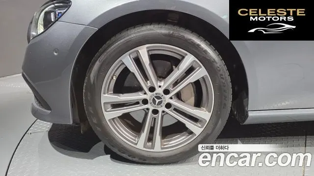 MERCEDES BENZ E-Classe W213 E350 4MATIC Avantgarde 2022 — photo 5 sur 31