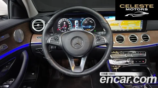 MERCEDES BENZ E-Classe W213 E300 4MATIC Exclusive 2018 — photo 19 sur 41