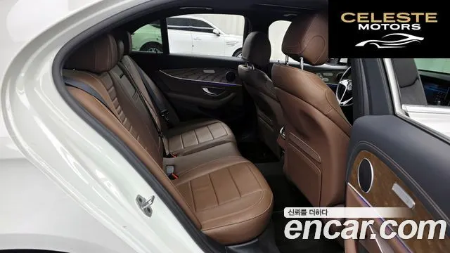 MERCEDES BENZ E-Classe W213 E220d 4MATIC Exclusive 2021 — photo 12 sur 20