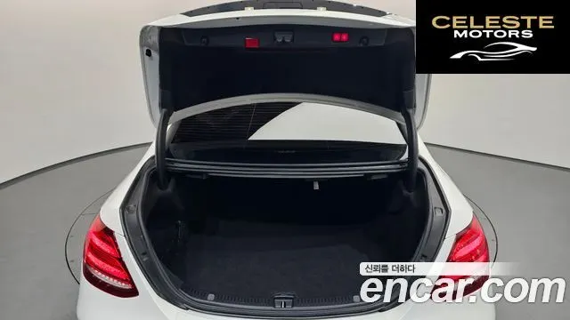 MERCEDES BENZ E-Classe W213 E450 4MATIC Exclusive 2020 — photo 25 sur 36