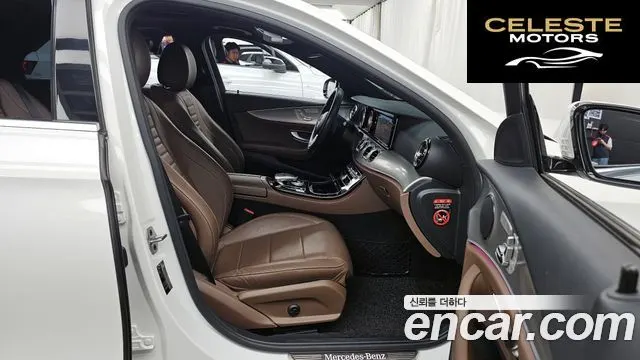 MERCEDES BENZ E-Classe W213 E300 Avantgarde 2019 — photo 17 sur 30
