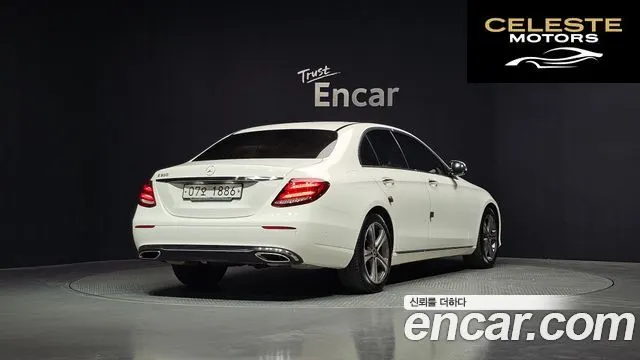MERCEDES BENZ E-Classe W213 E300 Avantgarde 2019 — photo 2 sur 30