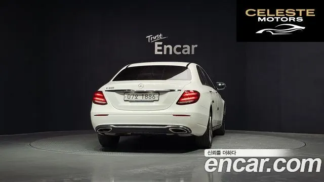 MERCEDES BENZ E-Classe W213 E300 Avantgarde 2019 — photo 4 sur 30