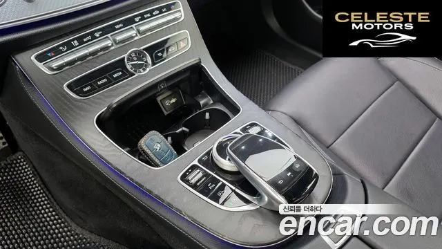 MERCEDES BENZ E-Classe W213 E250 Avantgarde 2020 — photo 22 sur 32