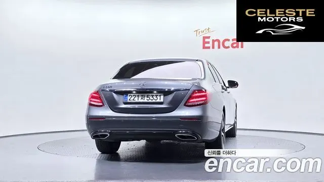 MERCEDES BENZ E-Classe W213 E250 Avantgarde 2020 — photo 4 sur 32
