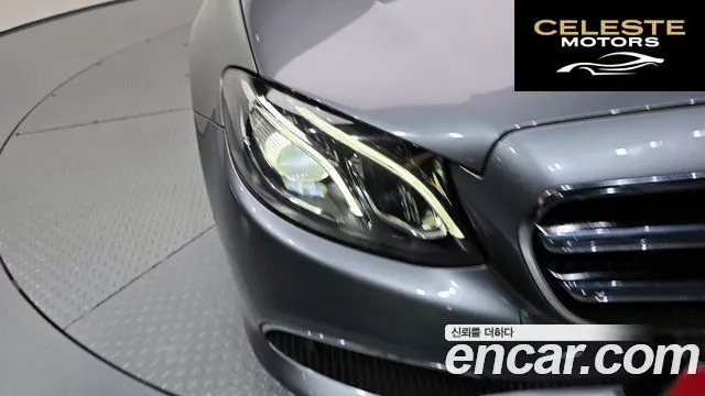 MERCEDES BENZ E-Classe W213 E250 Avantgarde 2020 — photo 8 sur 32
