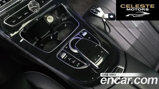 MERCEDES BENZ E-Classe W213 E300 4MATIC Exclusive 2018 — photo 26 sur 41