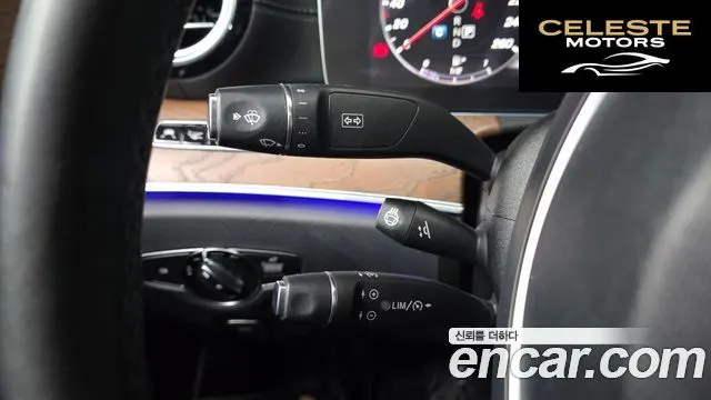 MERCEDES BENZ E-Classe W213 E300 4MATIC Exclusive 2018 — photo 29 sur 41