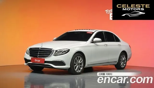 MERCEDES BENZ E-Classe W213 E300 4MATIC Exclusive 2018 — photo 35 sur 41