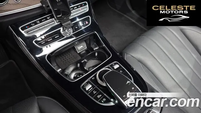 MERCEDES BENZ E-Classe W213 E300 4MATIC Exclusive 2019 — photo 23 sur 30