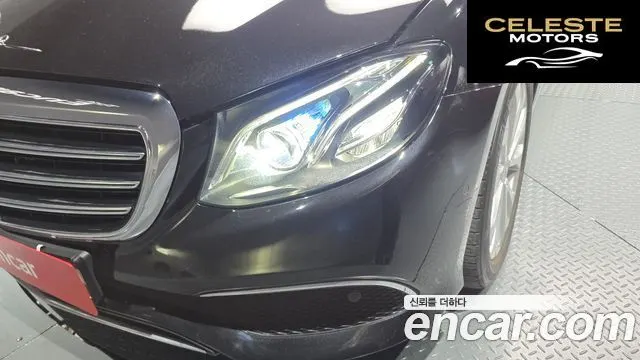 MERCEDES BENZ E-Classe W213 E300 4MATIC Exclusive 2019 — photo 8 sur 30