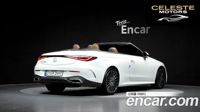 MERCEDES BENZ CLE-Classe C236 CLE200 Cabriolet 2024 — photo 2 sur 33
