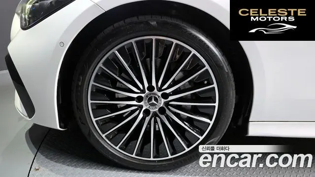 MERCEDES BENZ CLE-Classe C236 CLE200 Cabriolet 2024 — photo 5 sur 33