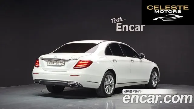 MERCEDES BENZ E-Classe W213 E220d 4MATIC Exclusive 2018 — photo 2 sur 37