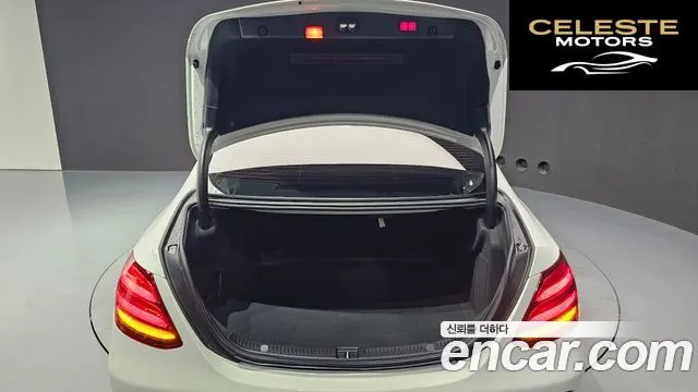MERCEDES BENZ E-Classe W213 E220d 4MATIC Exclusive 2018 — photo 23 sur 37